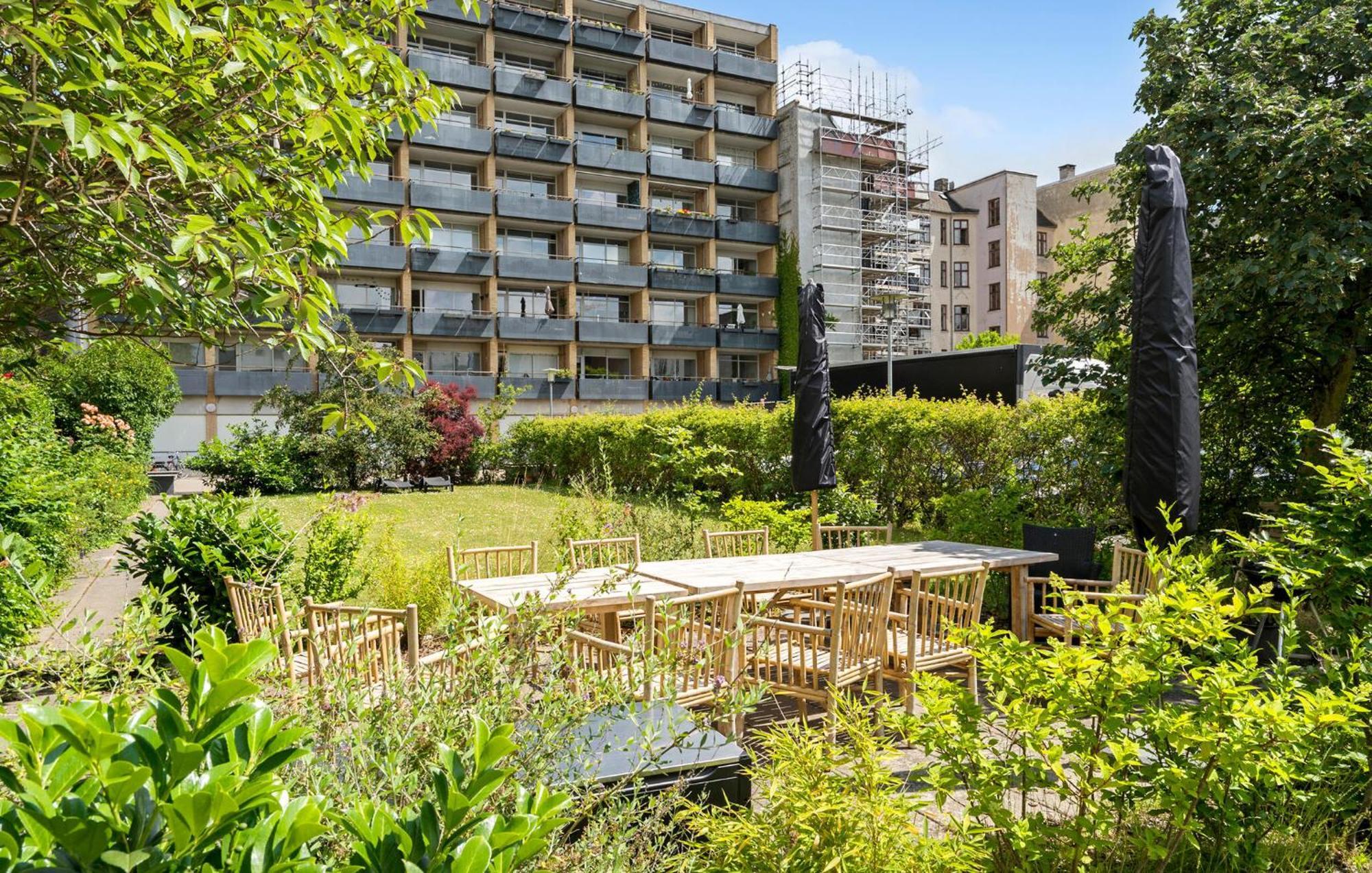 1 Bedroom Pet Friendly In Frederiksberg C * Copenhagen